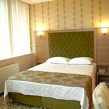 מלון Lounge 3*